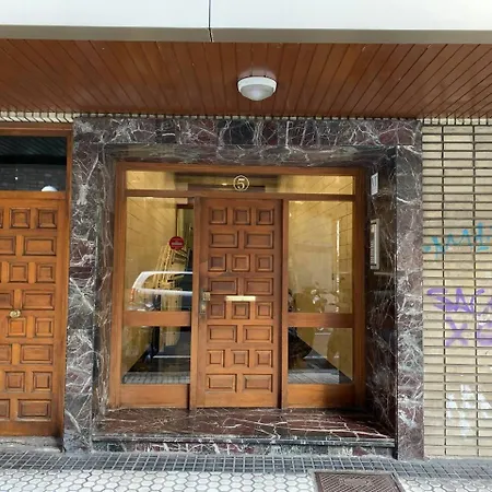 Con Parking Privado Cerca De Zurriola Сан-Себастьян